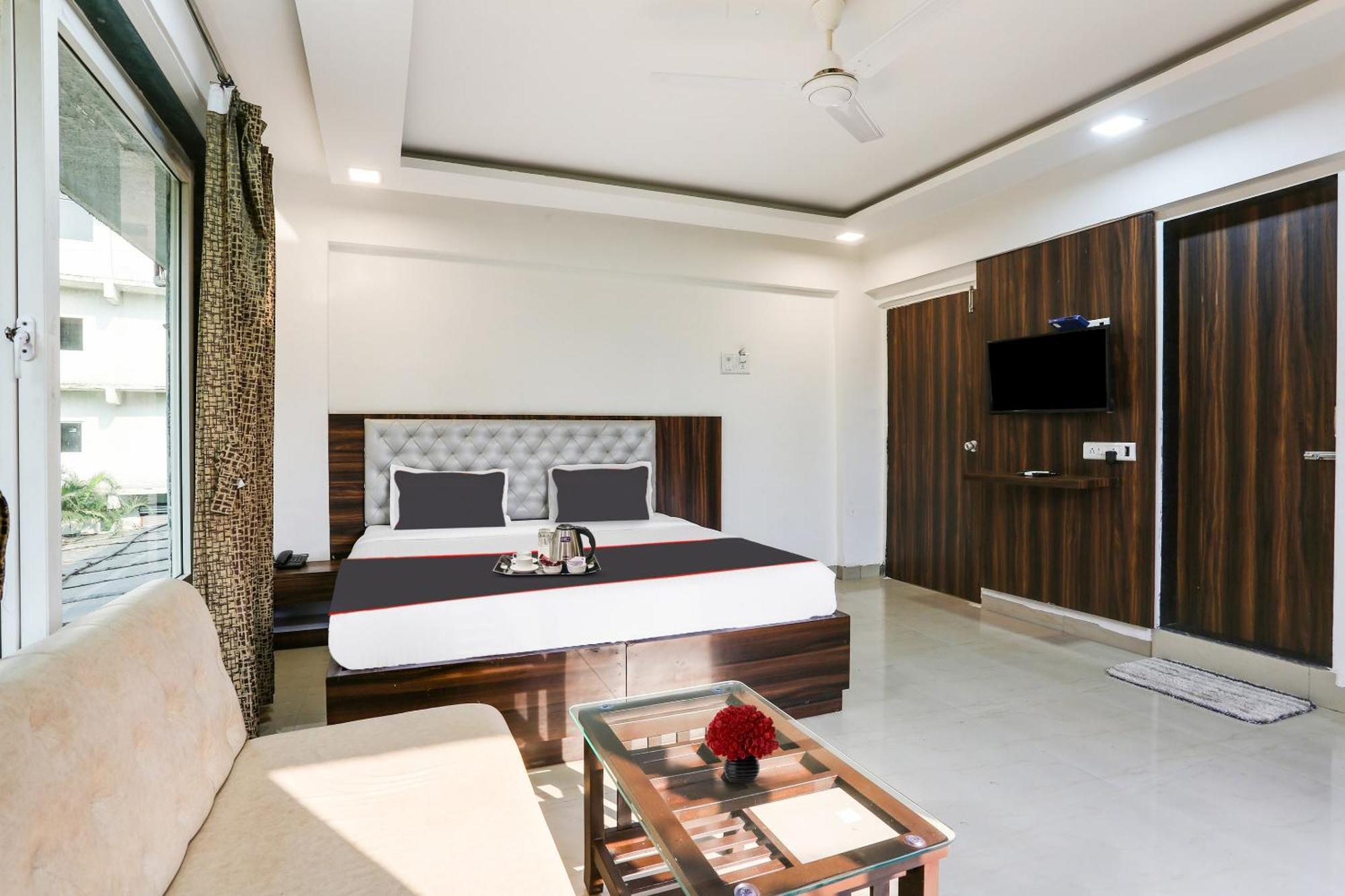 Capital O Arsh Executive Inn Mumbai Exterior foto